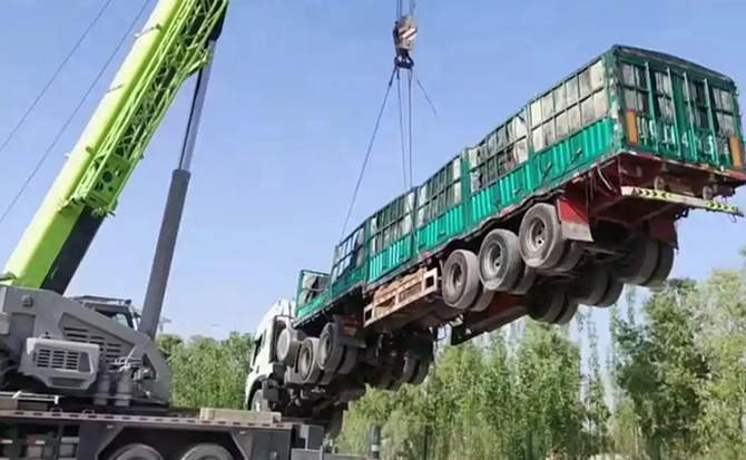 左权道路脱困救援案例
